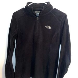 The North Face Women’s Wander ¼ Zip. Black. Size small
